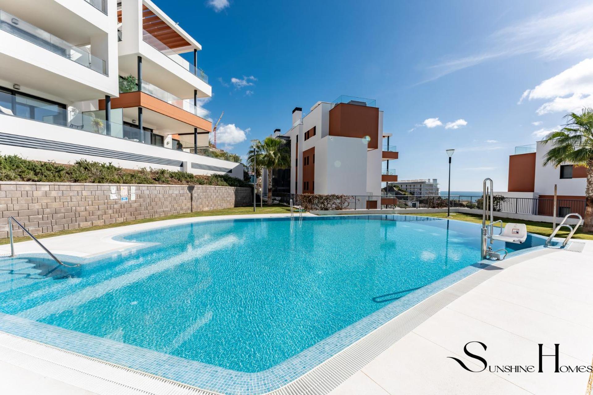 Luxury Beach Escape With Pools, Gym & Sauna ฟูเอนฮิโรลา ภายนอก รูปภาพ